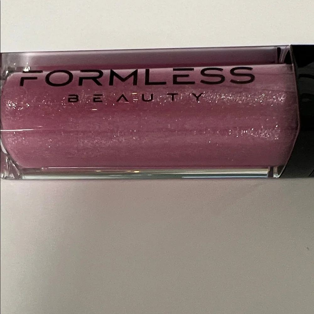🆕Formless Beauty by Jenny McCarthy Shimmering Pink Lip Gloss in LOVE💕NIB💕